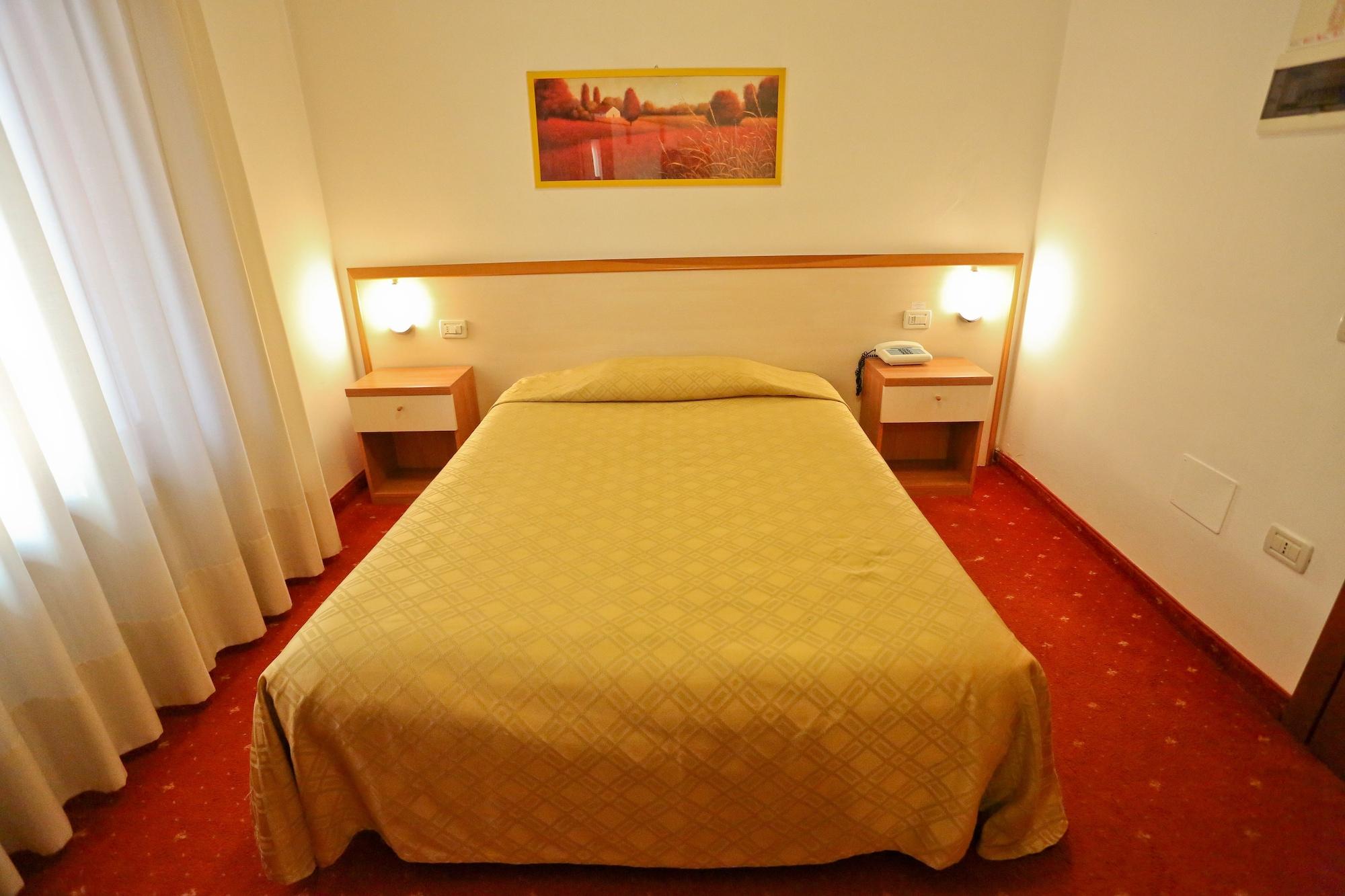 Hotel Due Ragni Виллорба Экстерьер фото