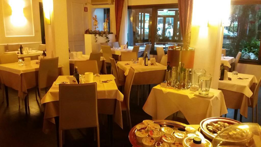 Hotel Due Ragni Виллорба Экстерьер фото