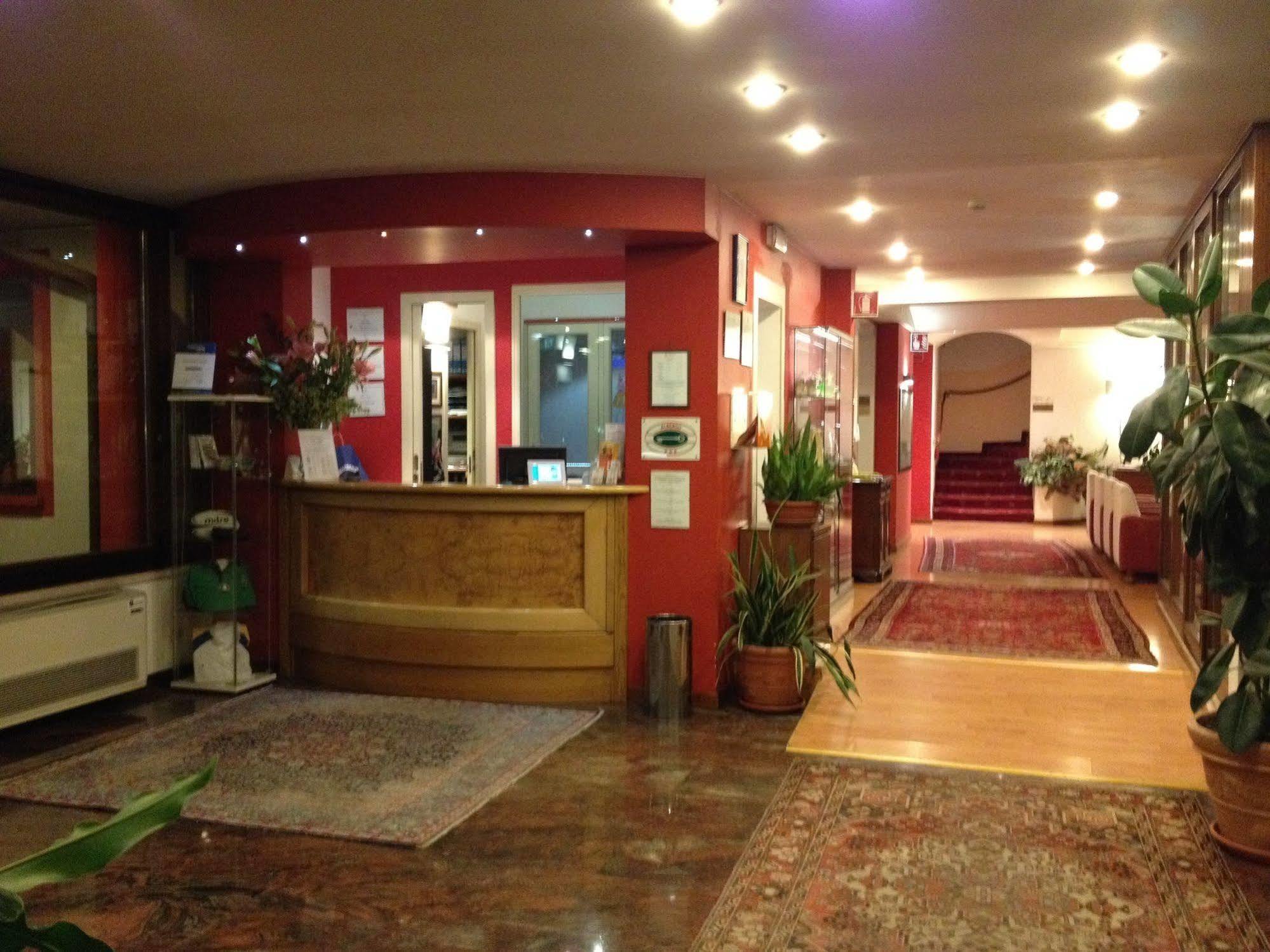 Hotel Due Ragni Виллорба Экстерьер фото