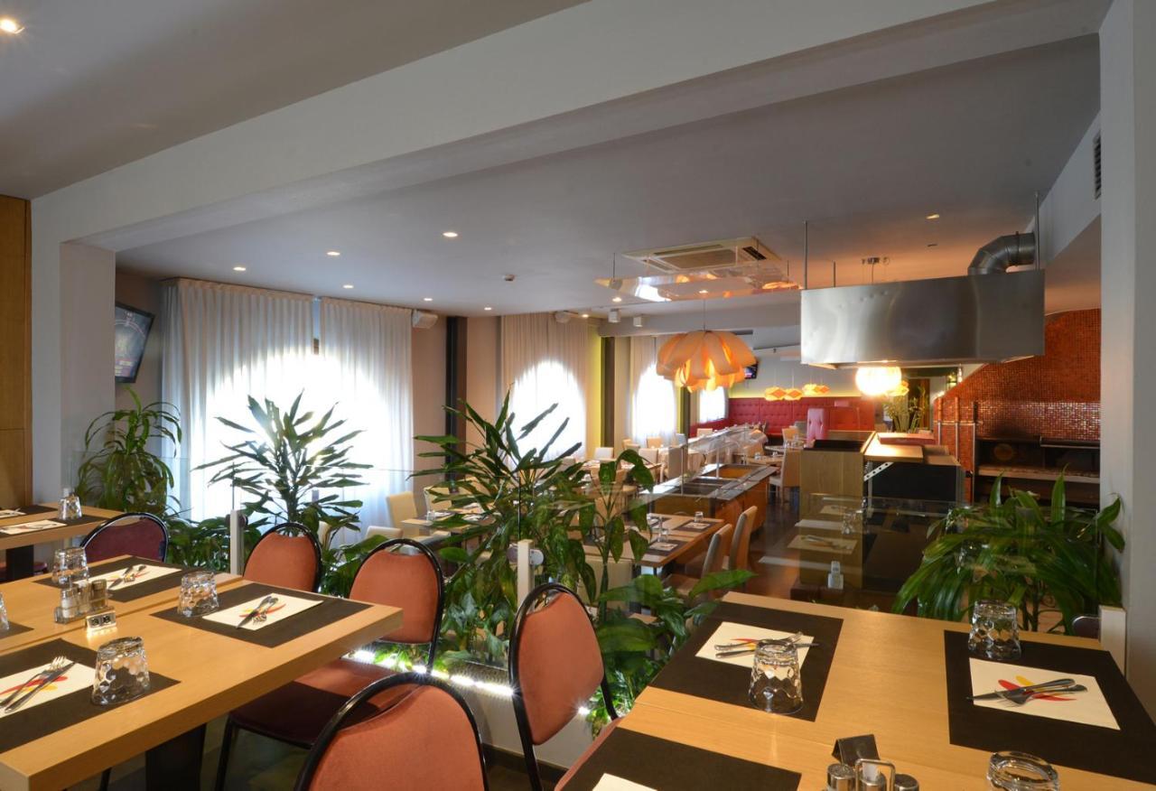 Hotel Due Ragni Виллорба Экстерьер фото