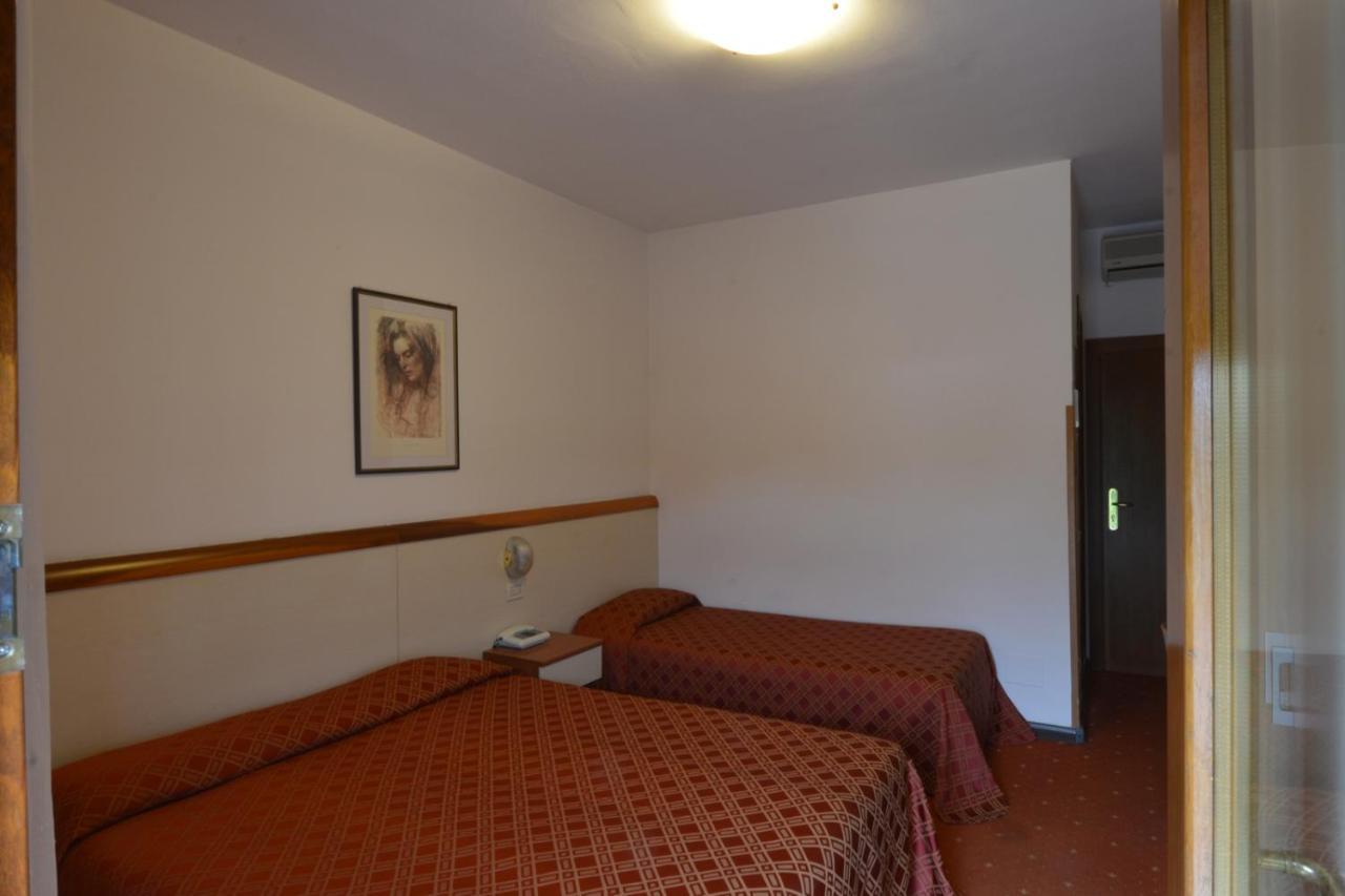 Hotel Due Ragni Виллорба Экстерьер фото