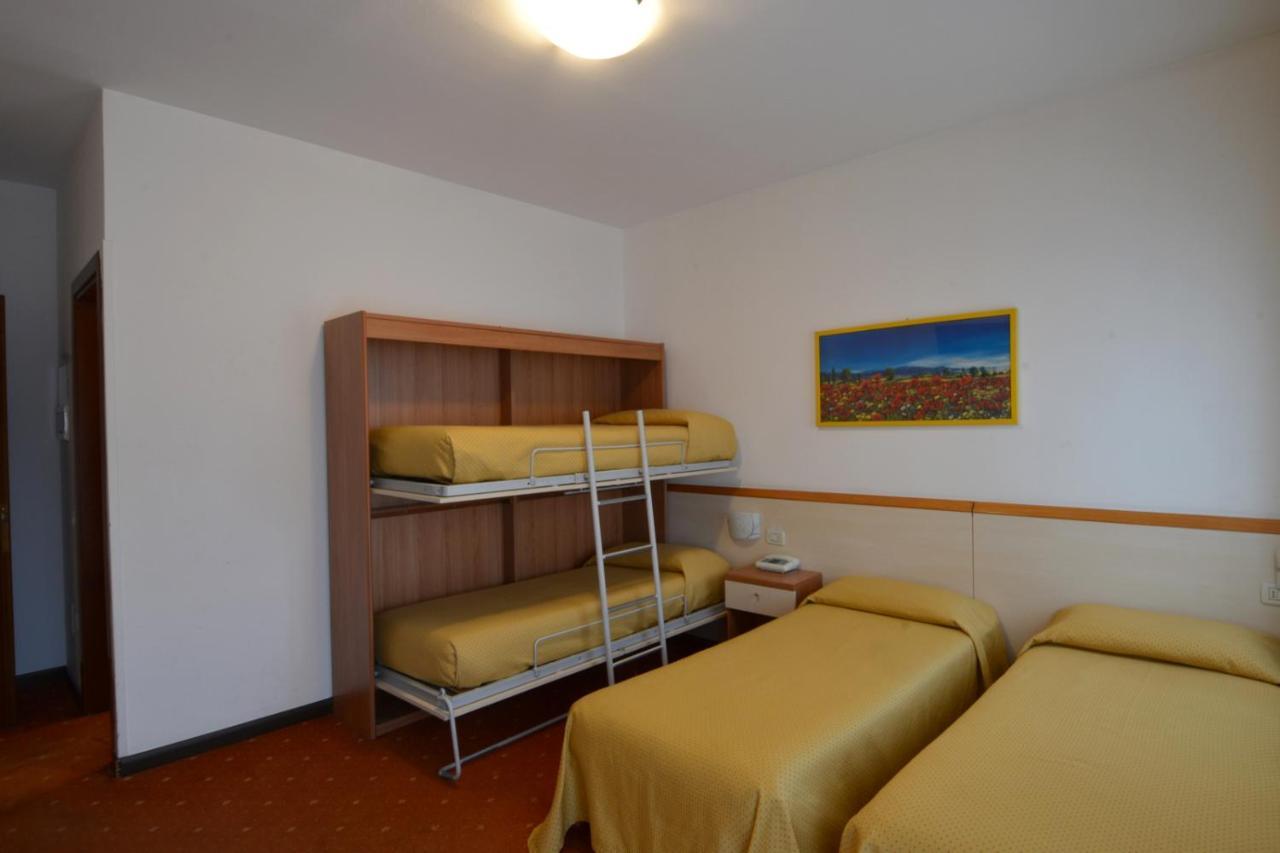 Hotel Due Ragni Виллорба Экстерьер фото
